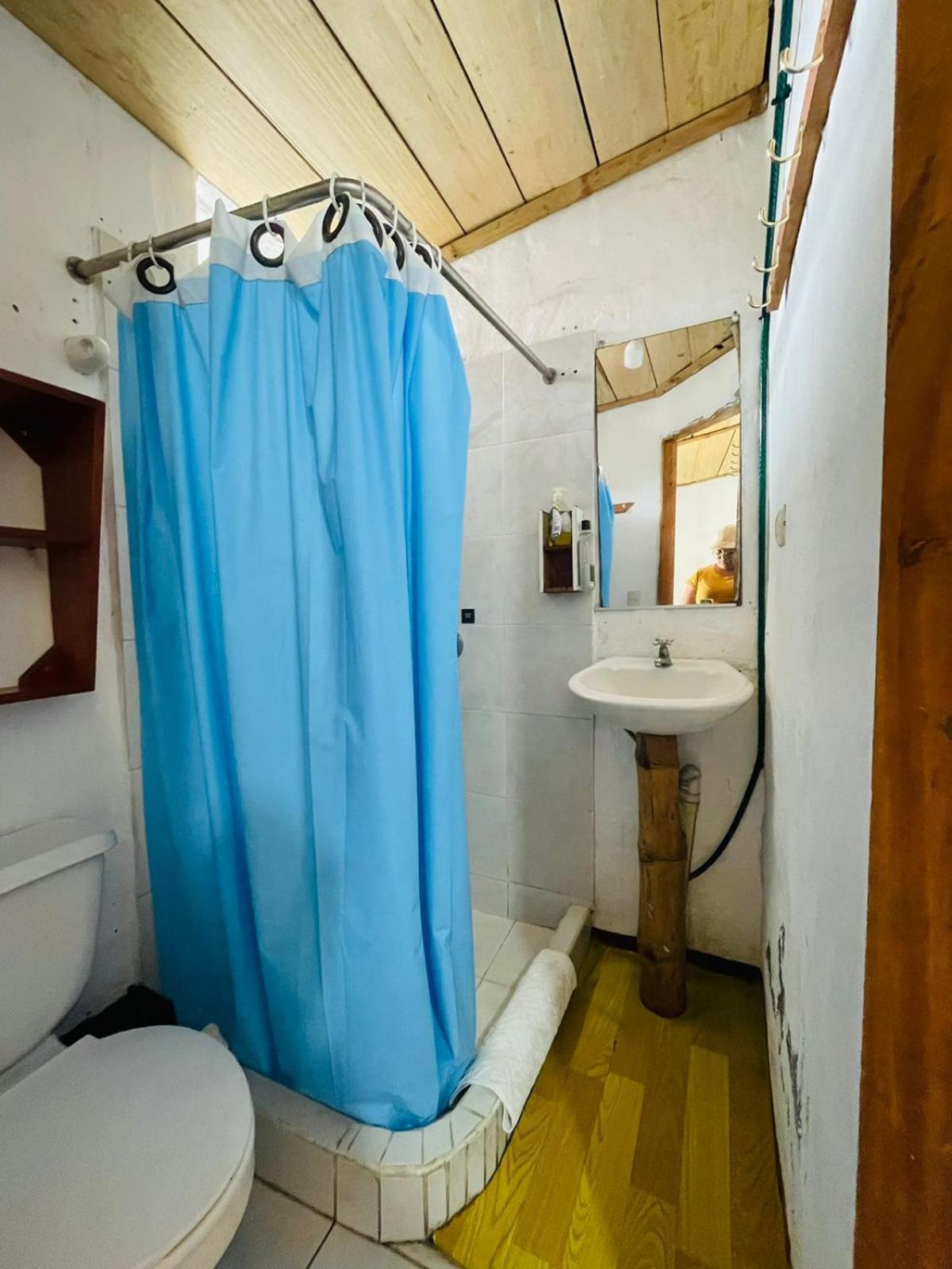 Hostal Darwin بويرتو أيورا المظهر الخارجي الصورة
